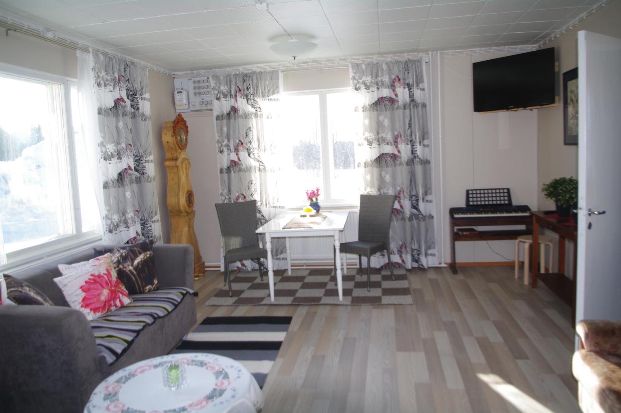Aneen Loma Vacation And Cottages Посио Номер фото
